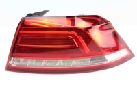 Image de Lampe de panneau arrière droite Volkswagen Passat Sedan de 2015 à 2019 | HELLA
3G5945312