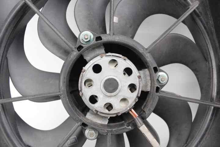 Ventilateur refroidissement du moteur Volkswagen Golf IV