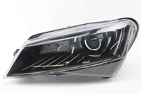 Immagine di Faro sinistro Skoda Superb da 2015 a 2019 | 3V1941017A - 3V1941015A - 1ZS01193921 - HELLA